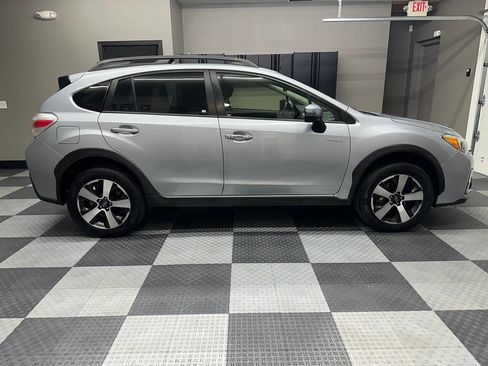 Used 2016 Subaru Crosstrek Touring image 6