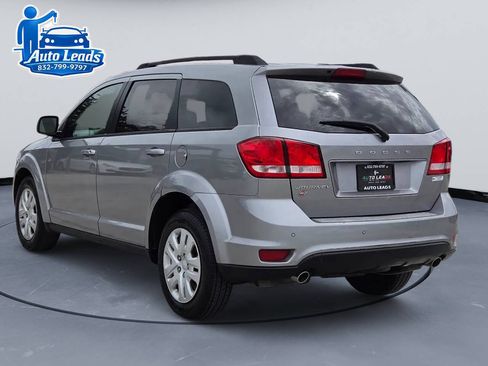 Used 2019 Dodge Journey SE w/ Safe & Sound Group AWD/4WD image 6