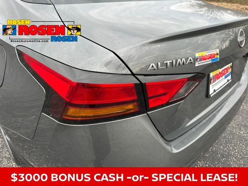 New 2025 Nissan Altima 2.5 SL image 33