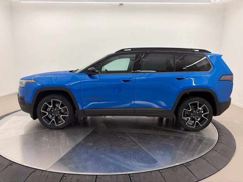 Used 2026 Jeep Cherokee Overland w/ Advanced Pro Tech Group AWD/4WD image 6