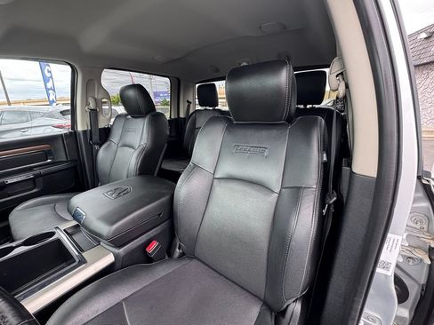 Used 2014 RAM 1500 Laramie w/ Convenience Group AWD/4WD image 15
