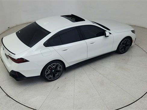 Used 2025 BMW i5 eDrive40i w/ M Sport Package image 79