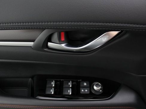 Used 2025 MAZDA CX-5 Carbon Edition image 21