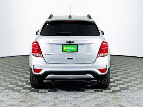 Used 2021 Chevrolet Trax LT w/ Redline Edition image 8