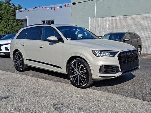 Used 2023 Audi Q7 3.0T Premium Plus w/ Premium Plus Package AWD/4WD image 1