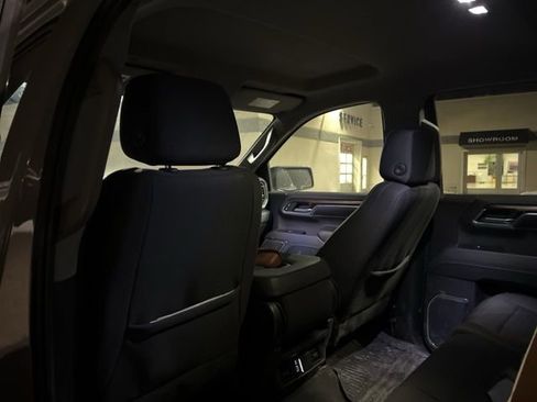 Used 2024 Chevrolet Silverado 1500 RST image 28