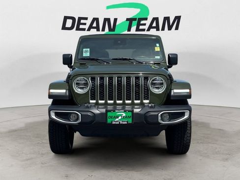 Used 2021 Jeep Wrangler Unlimited Sahara AWD/4WD image 2