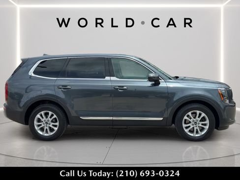 Used 2022 Kia Telluride LX FWD image 2