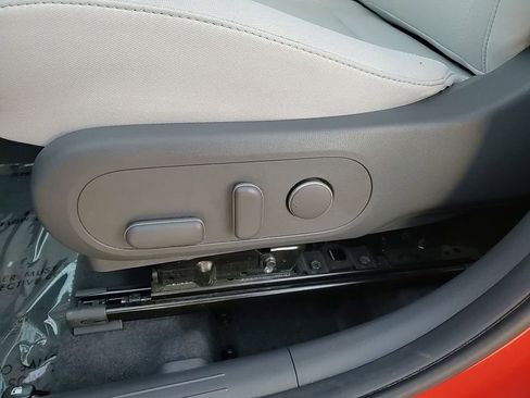 Certified 2024 Hyundai Kona SEL w/ Convenience Package image 15