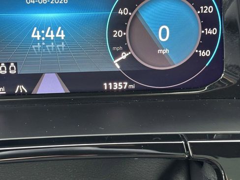 Certified 2025 Volkswagen Atlas Cross Sport SEL R-Line image 24