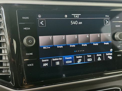 Used 2023 Volkswagen Atlas Cross Sport SE image 21