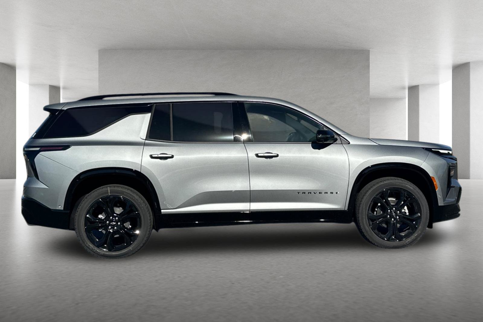 New 2027 Chevrolet Traverse RS AWD/4WD image 3