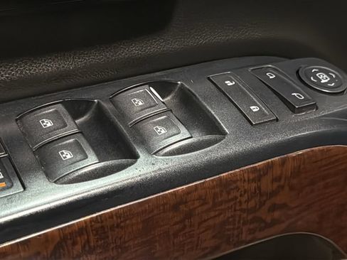 Used 2019 GMC Sierra 2500 SLE w/ Snow Plow Prep Package AWD/4WD image 19