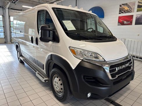 Used 2023 RAM ProMaster 2500 FWD image 1
