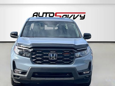 Used 2025 Honda Ridgeline TrailSport image 2