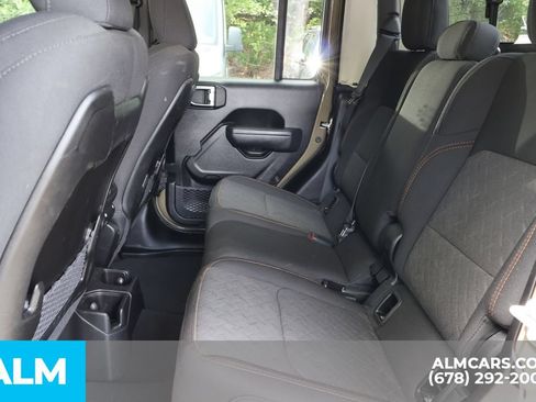 Used 2026 Jeep Gladiator Mojave AWD/4WD image 15