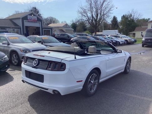 Used 2014 Ford Mustang Premium image 3