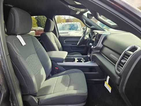 New 2026 RAM 2500 Big Horn AWD/4WD image 16
