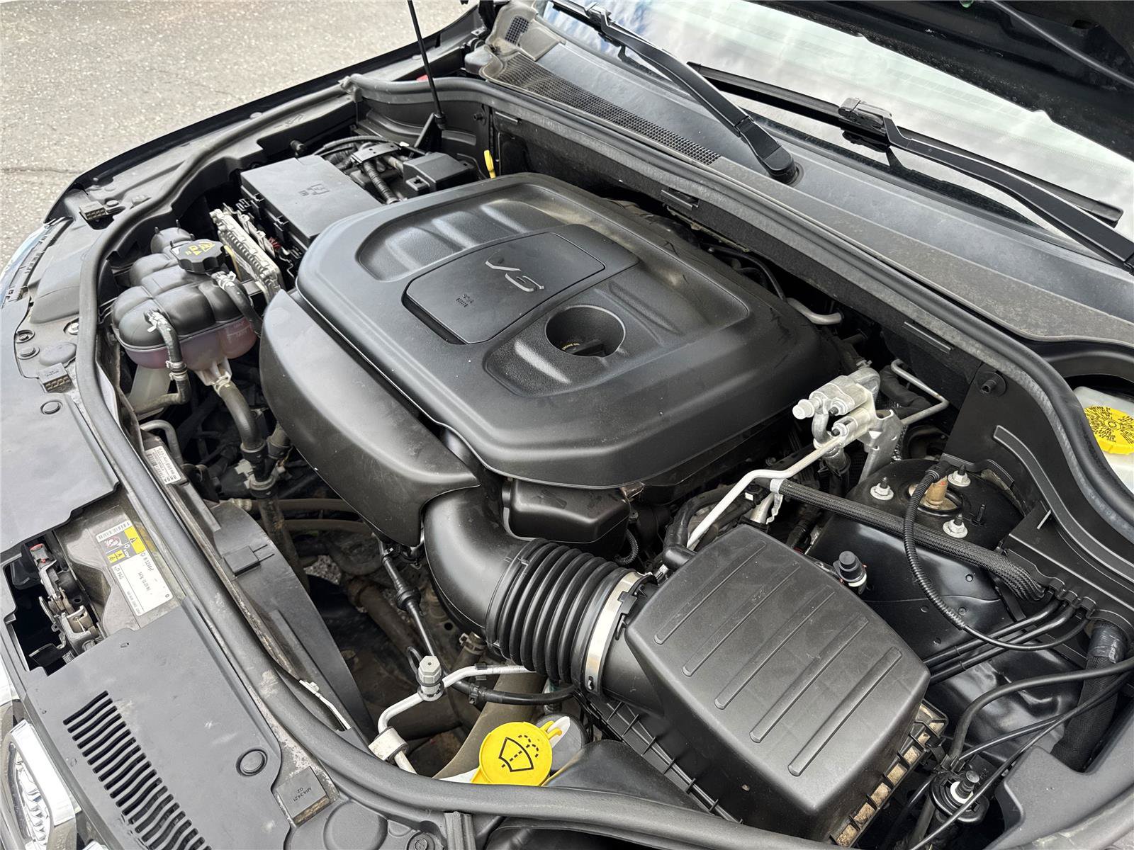 Used 2020 Jeep Grand Cherokee Overland AWD/4WD image 12
