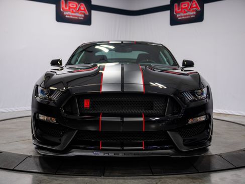 Used 2016 Ford Mustang Shelby GT350R w/ GT350R Equipment Group 920A RWD image 2