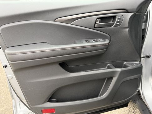 Used 2024 Honda Ridgeline TrailSport image 12