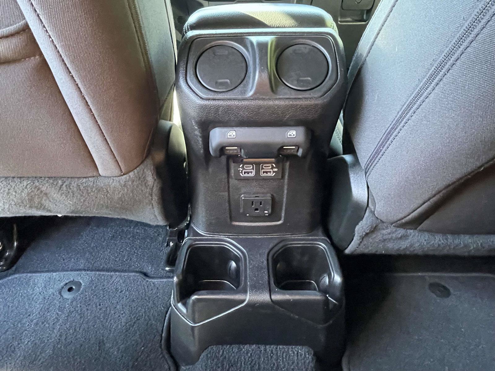 Used 2020 Jeep Wrangler Unlimited Sahara AWD/4WD image 12