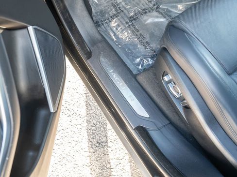 Certified 2021 Jaguar F-PACE S image 16