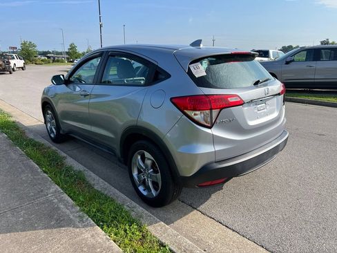 Used 2019 Honda HR-V LX image 4