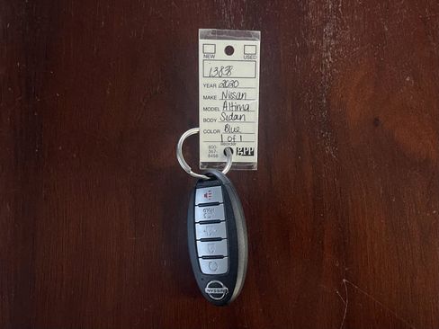 Used 2020 Nissan Altima 2.5 S FWD image 29