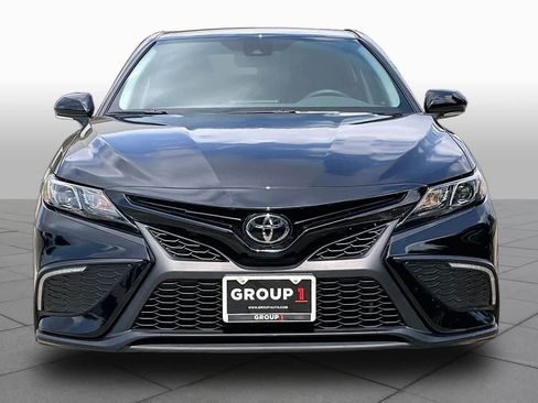 Used 2024 Toyota Camry SE w/ Convenience Package FWD image 4
