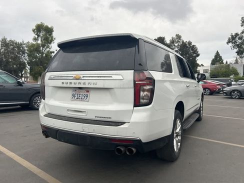 Used 2023 Chevrolet Suburban Premier image 3