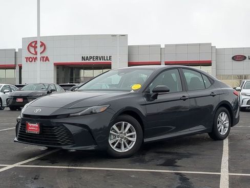 Used 2026 Toyota Camry LE image 2