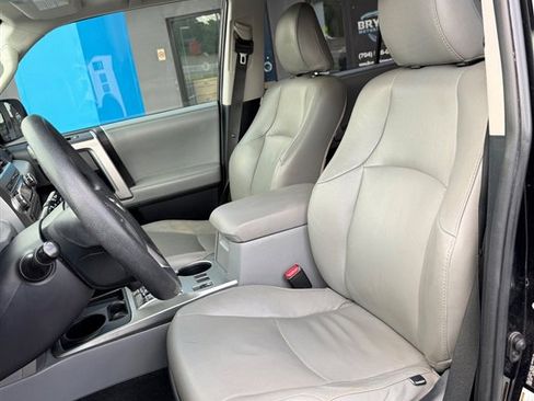 Used 2011 Toyota 4Runner SR5 w/ Convenience Pkg RWD image 16