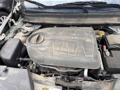 Used 2016 Jeep Cherokee Limited AWD/4WD image 8
