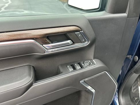Used 2023 Chevrolet Silverado 1500 LT AWD/4WD image 21