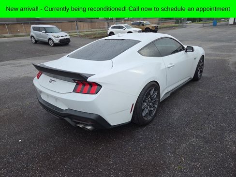 Used 2025 Ford Mustang GT RWD image 7