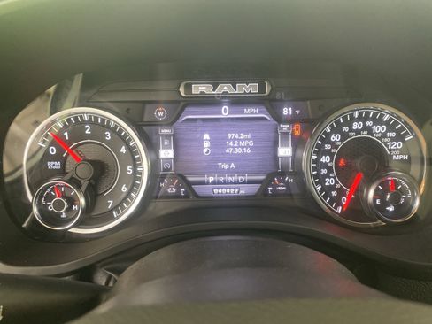 Used 2022 RAM 1500 Big Horn AWD/4WD image 18