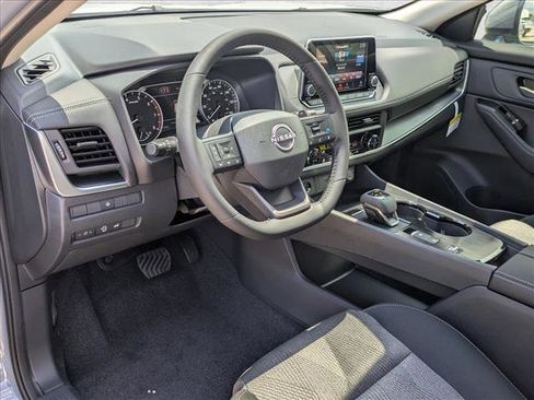New 2026 Nissan Rogue SV FWD image 3