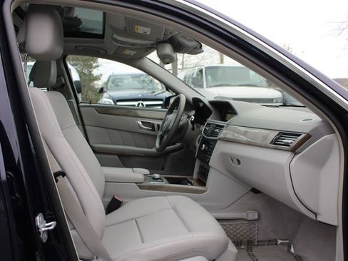 Used 2010 Mercedes-Benz E 350 E 350 w/ Premium 2 Pkg image 14