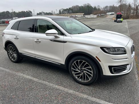 Used 2019 Lincoln Nautilus Reserve image 9
