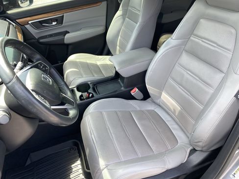 Used 2019 Honda CR-V Touring image 12