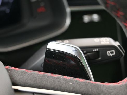 Used 2025 Audi RS Q8 performance w/ RS Design Package - Red image 31