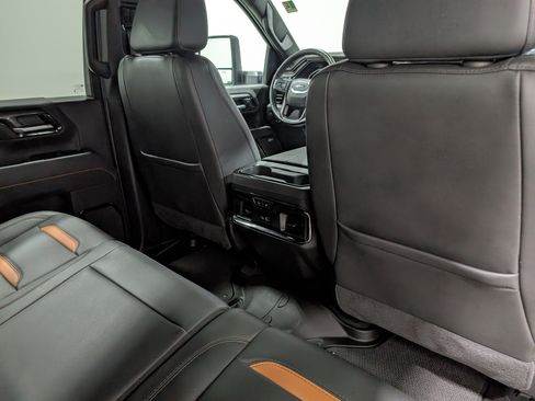 Used 2025 GMC Sierra 2500 AT4 w/ AT4 Premium Plus Package AWD/4WD image 19