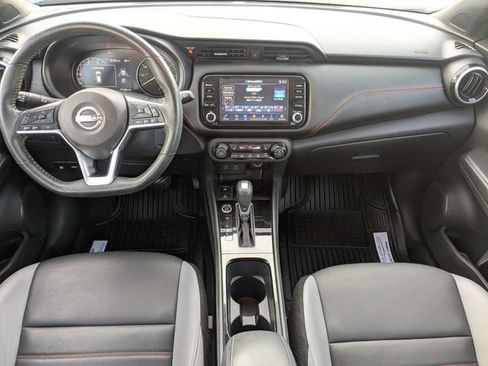 Used 2023 Nissan Kicks SR w/ SR Premium Package FWD image 15