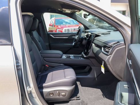 New 2027 GMC Acadia Elevation w/ Black Edition FWD image 34