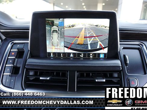 Certified 2023 Chevrolet Suburban Z71 w/ Luxury Package image 5