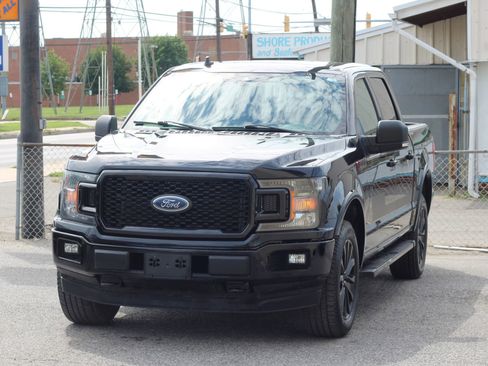 Used 2020 Ford F150 XLT w/ Equipment Group 302A Luxury AWD/4WD image 3
