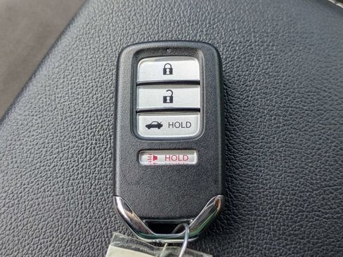 Used 2022 Honda Accord Sport image 31
