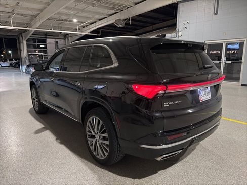 Used 2025 Buick Enclave Avenir w/ Super Cruise Package image 7
