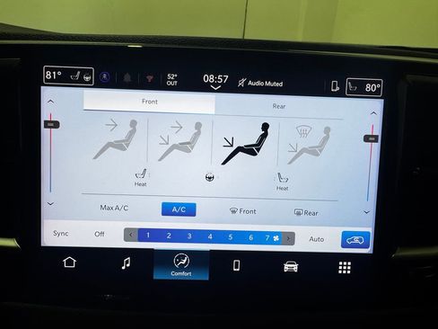 Used 2025 Chrysler Pacifica Select FWD image 28